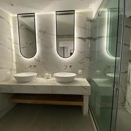 Alexandrina Apartment *