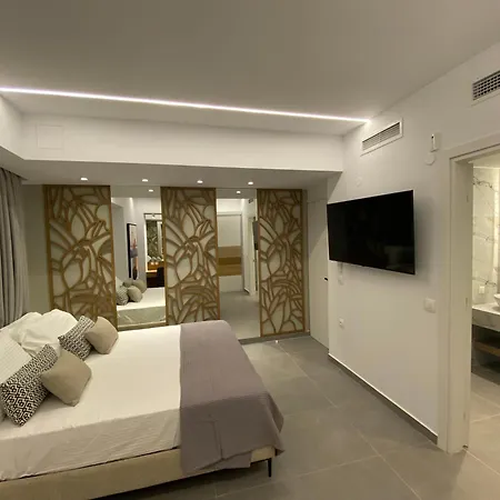 Alexandrina Apartment