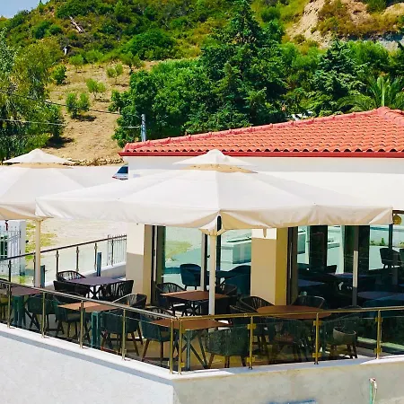 Alexandrina Apartment Mola Kalyva