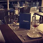 亚历山大酒店