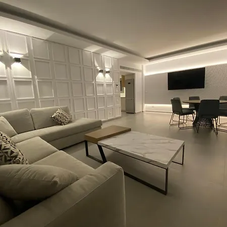 Alexandrina مولا كاليفا