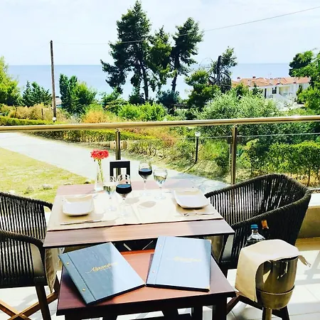 Alexandrina * Mola Kalyva