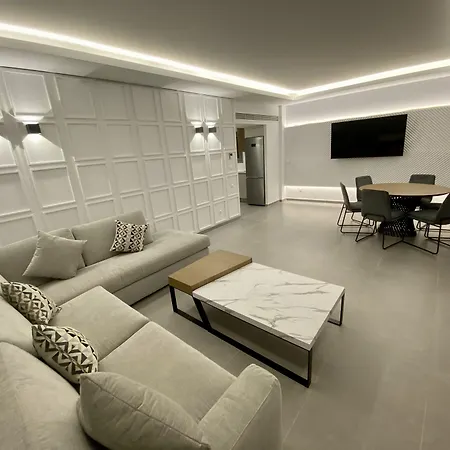 Daire Alexandrina Mola Kalyva