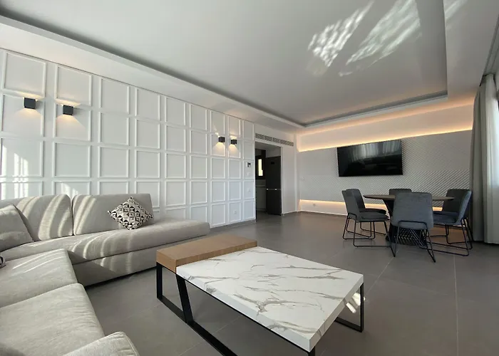 Alexandrina Moles Kalyves