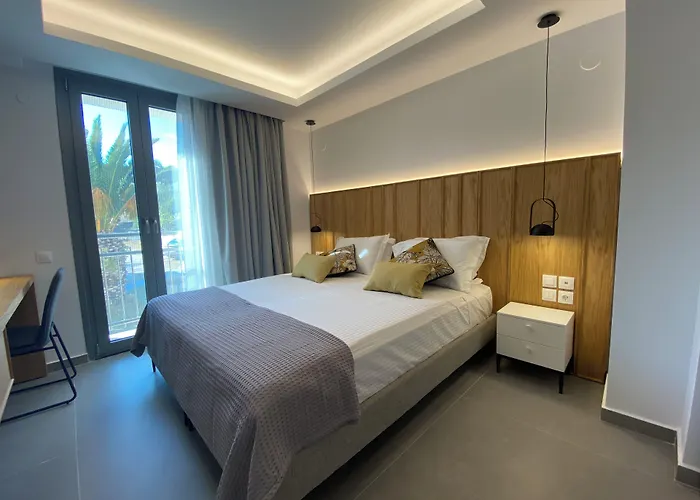 Alexandrina Moles Kalyves